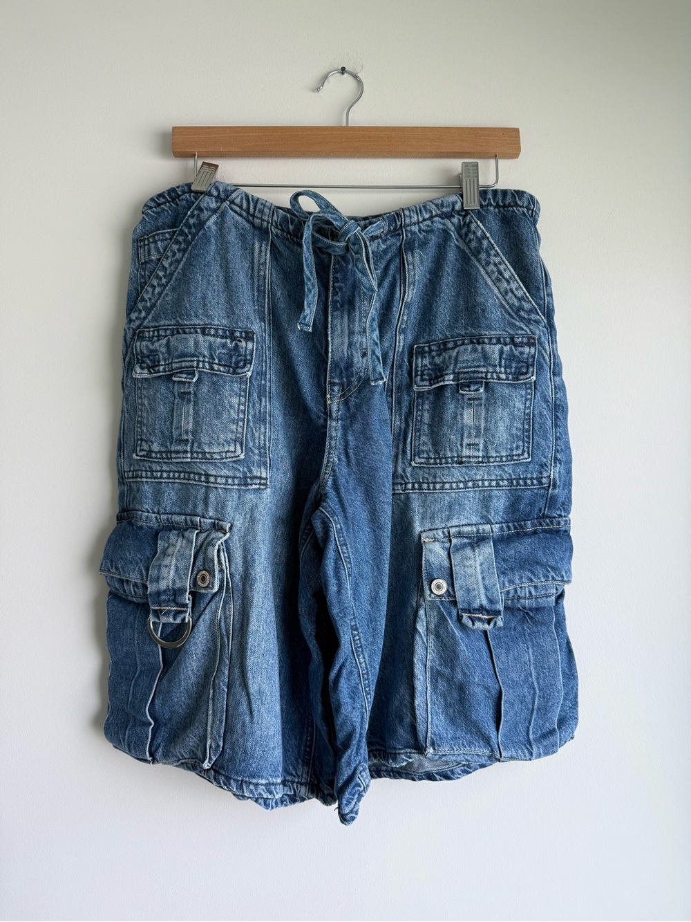 Free People We The Free Reina Cargo Shorts Medium Lyocell Denim Utility - Picture 2 of 8